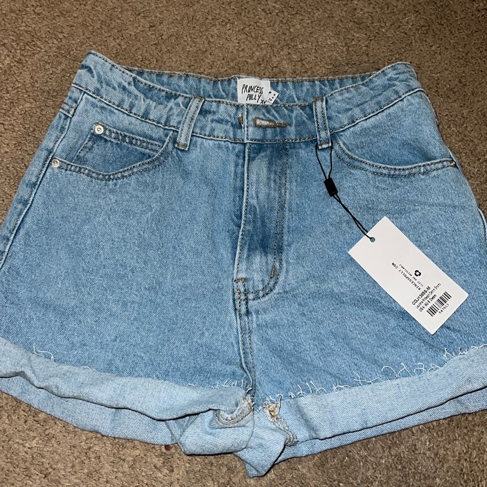 Princess Polly, size US 4 / AU 8